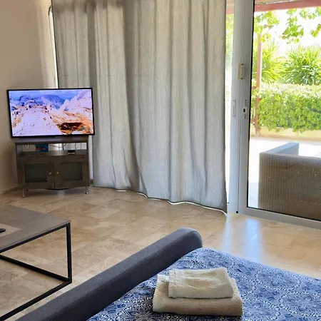 On The Lägenhet Loutráki