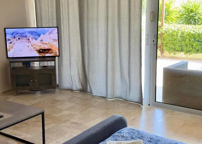 On The Lejlighed Loutráki